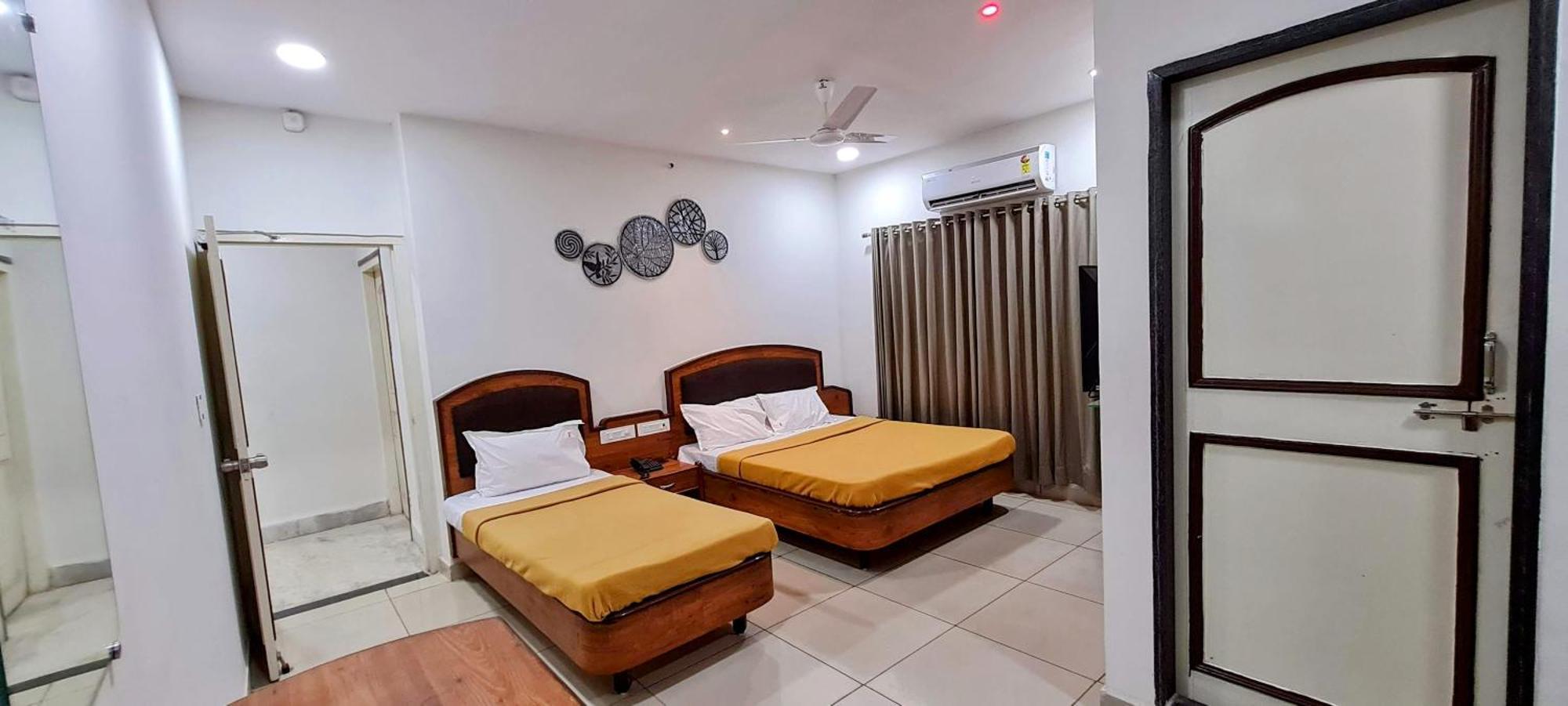 Hotel Tirth Ankleshwar Exterior photo